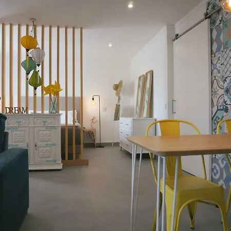 Lejlighed Golden Cliff House *