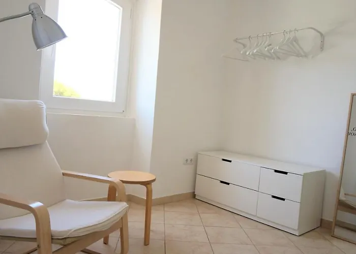 Golden Cliff House Апартаменти *