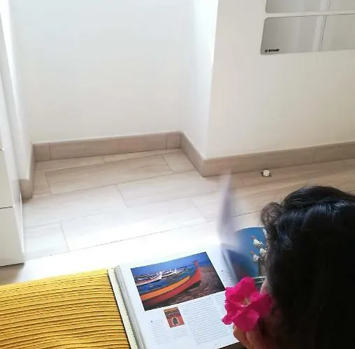 Апартаменти Golden Cliff House Албуфейра